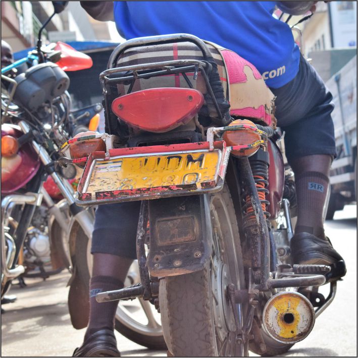 Les motos-taxis au Congo